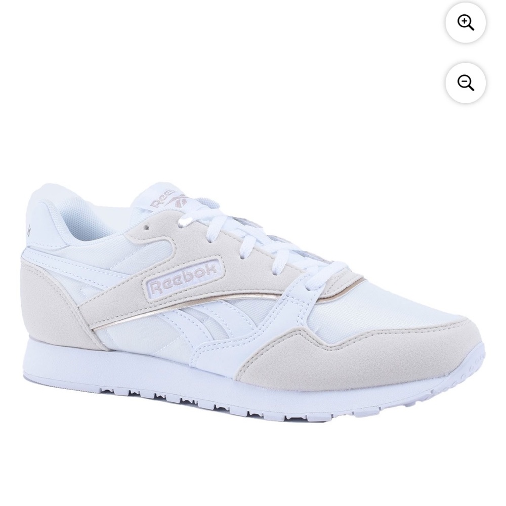 NWOB Reebok Ultra Flash Classic White and Tan Sneakers